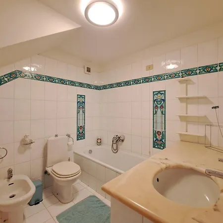 Casa Di Daisy Lucca